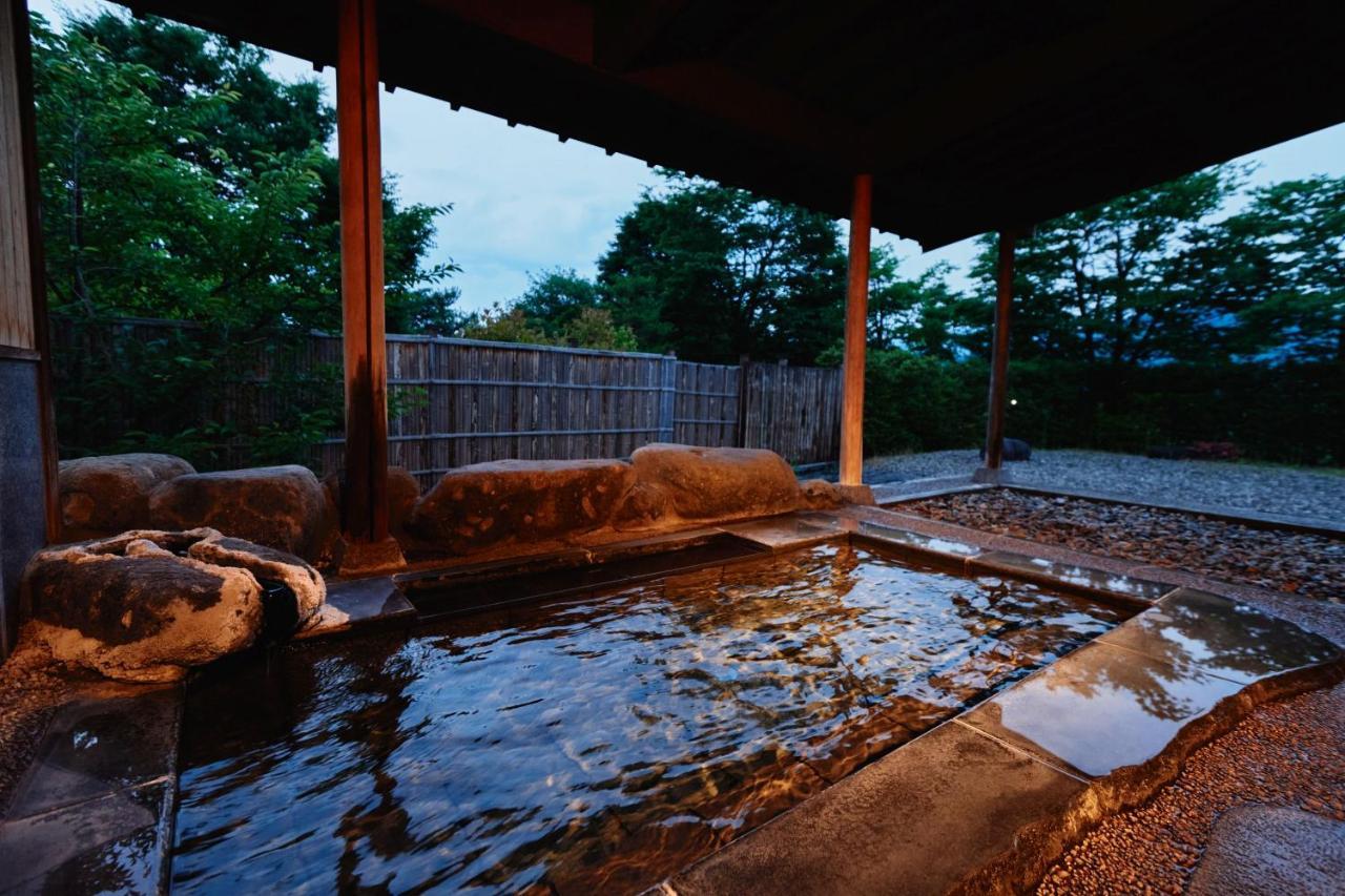 Takamiya Ryokan Sagiya Sansorai Kaminoyama ภายนอก รูปภาพ
