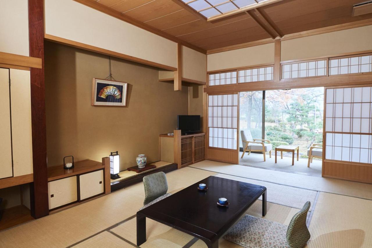 Takamiya Ryokan Sagiya Sansorai Kaminoyama ภายนอก รูปภาพ
